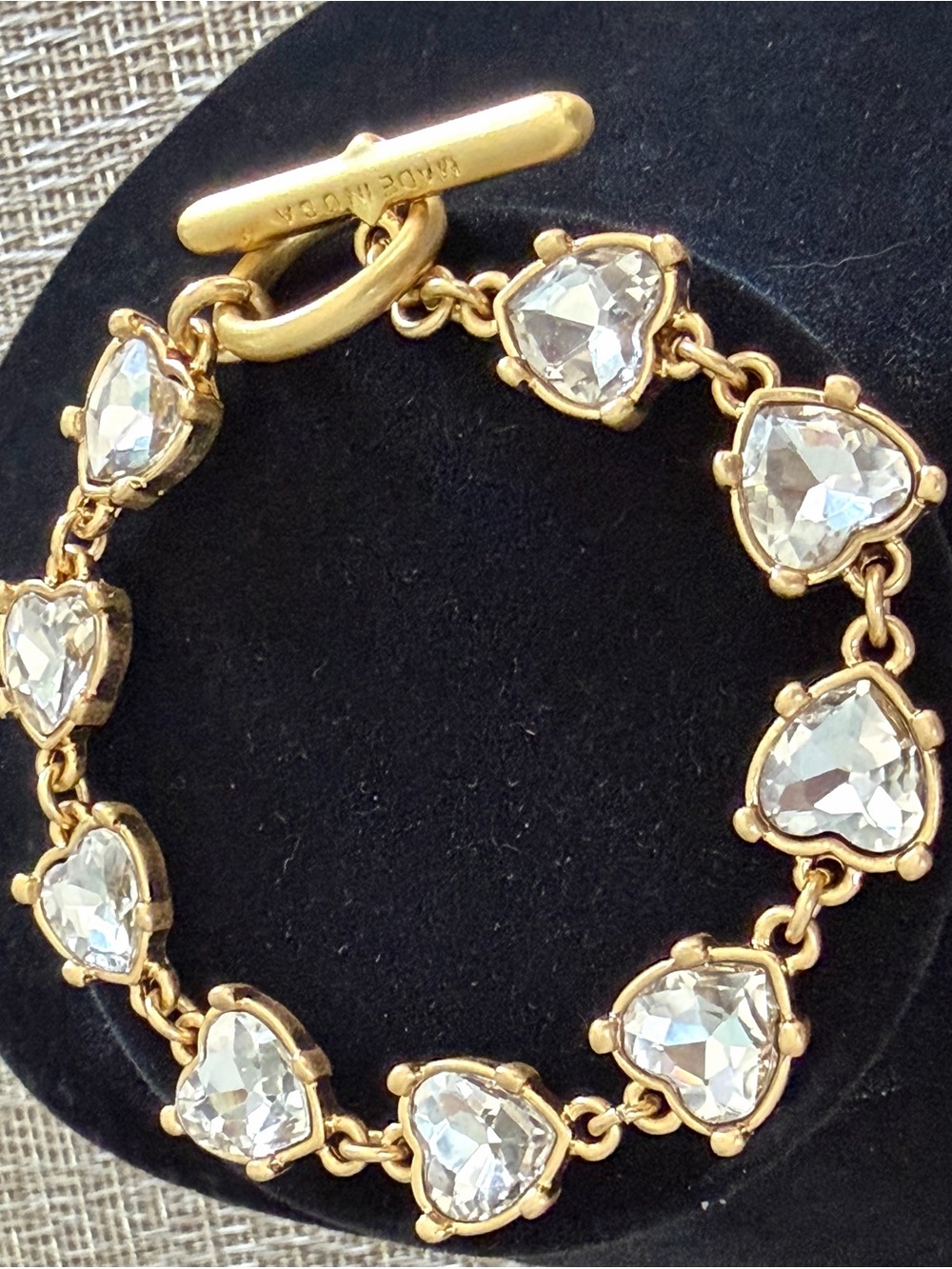 Oscar de la Renta Bracelet💛 Sparkling Crystal Hearts✨Toggle ✨Gold /Clear - Picture 4 of 14